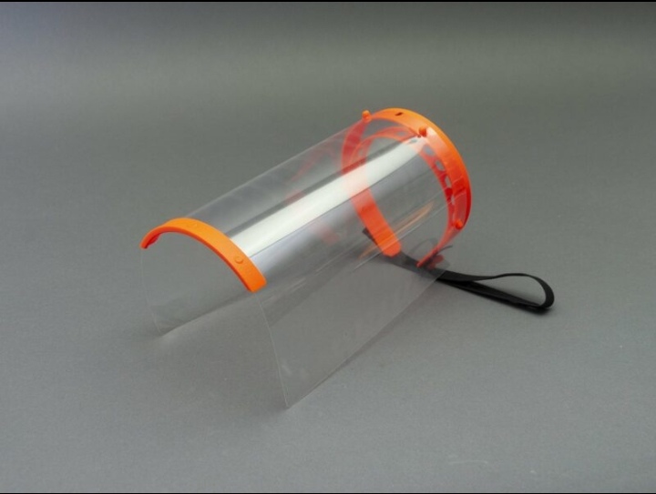 شركة عمانية ناشئة تنجح في إنتاج قناع الوجه المقاوم للميكروبات بتقنية الطباعة ثلاثية الأبعاد 3 IMG ٢٠٢٠٠٧١١ ١٢٠٣٥٦