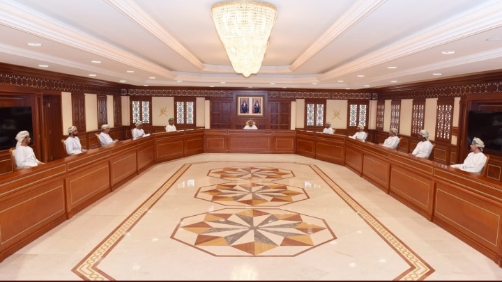 وزير الداخلية يلتقي بأصحاب السعادة المحافظين 2 IMG ٢٠٢٠٠٨٣٠ ١٤٤٦٢٣