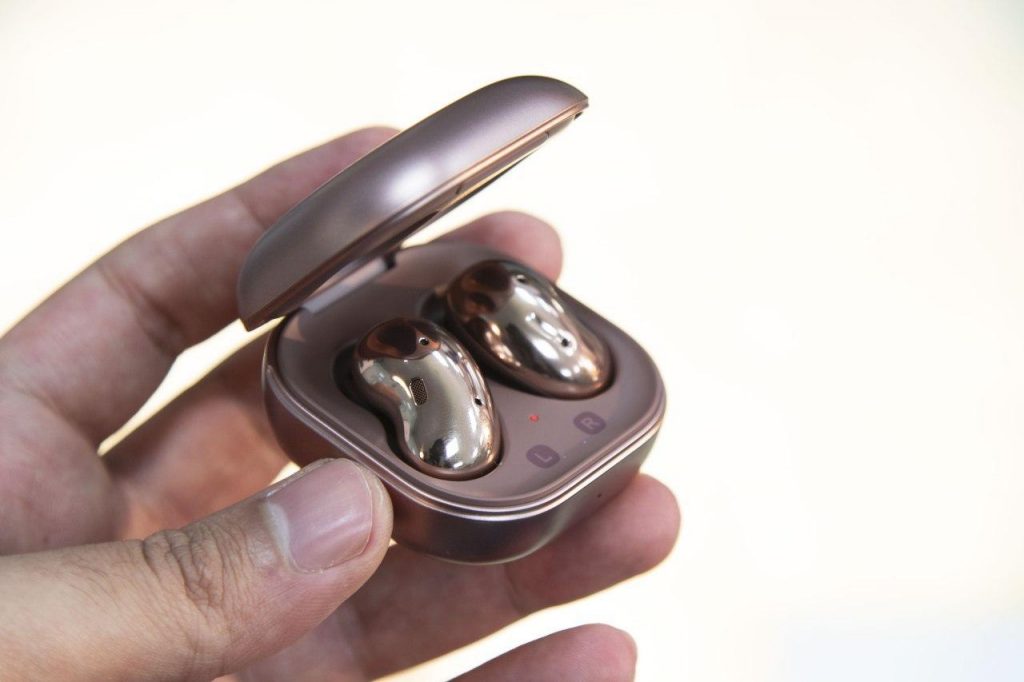 سماعة جالكسي بودز لايف &ndash; Galaxy Buds Live